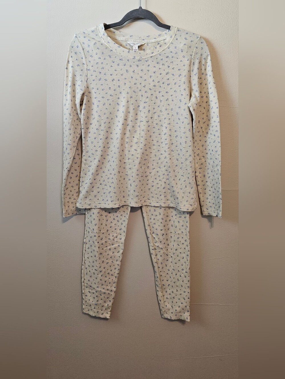 Laura Ashley Size L Thermal Pajama Set Yellow With Blue Floral